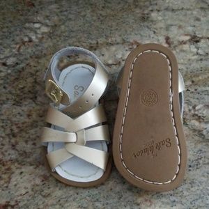 Salt Water Gold Sandals, Size 4